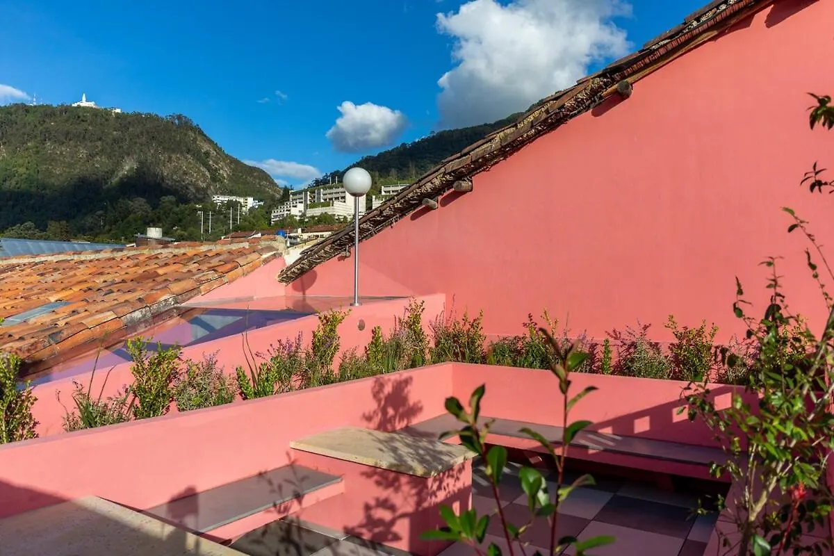 Apartment Casa Rosada Candelaria 2Br Private Patio Bogota