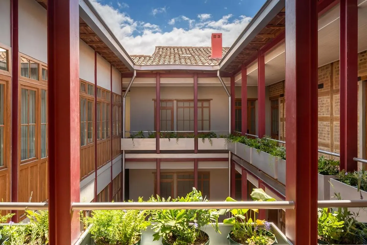 Casa Rosada Candelaria 2Br Private Patio Bogota Apartment
